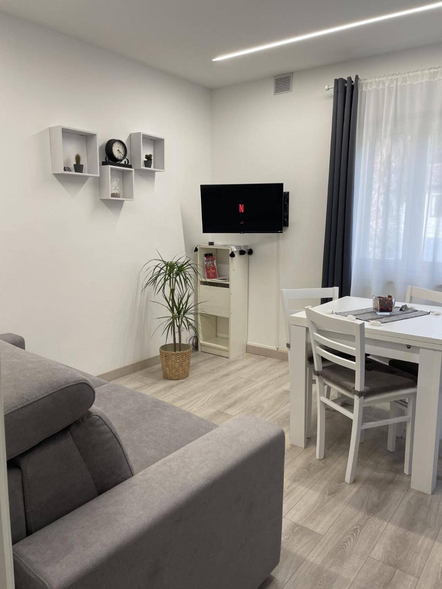 Bnb Apartment Ferrara 우디네 외부 사진